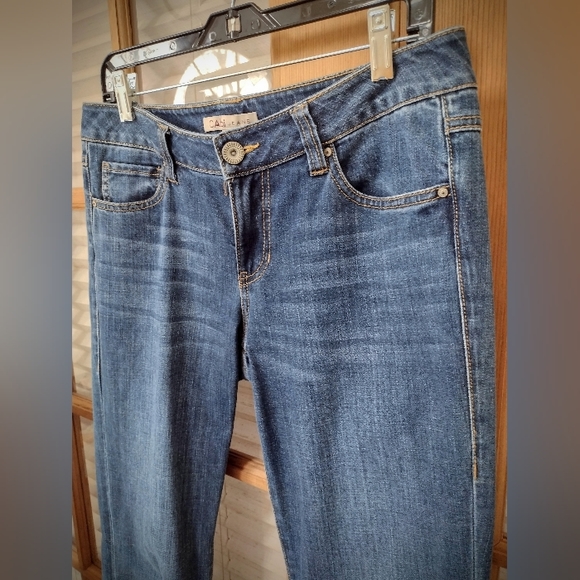 Brand New CAbi Size 8 Ruby Skinny Stretch Jeans Style 750 Inseam 30" - Picture 4 of 13